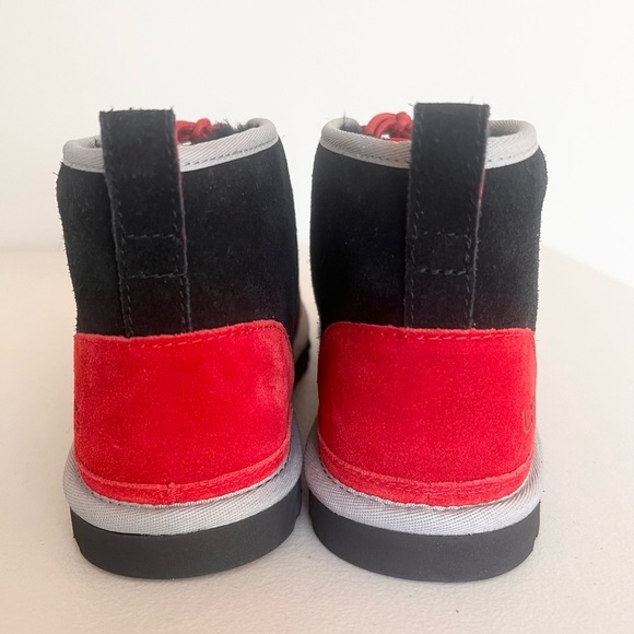 NWOT Ugg Neumel Lined Men’s Suede Boots Mashup Black Red Size 9 MSRP $150 - Picture 6 of 9